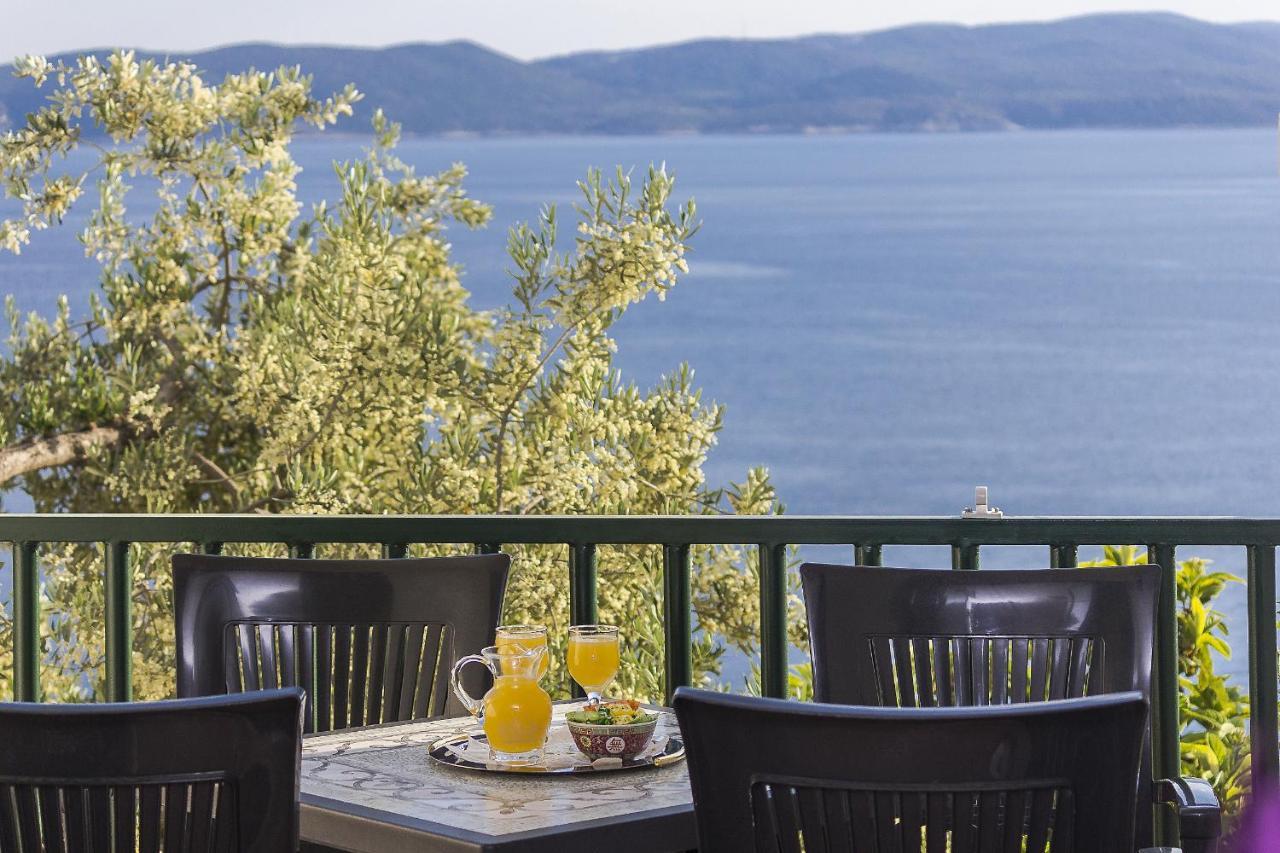 Apartments With A Parking Space Brela, Makarska - 11687 외부 사진