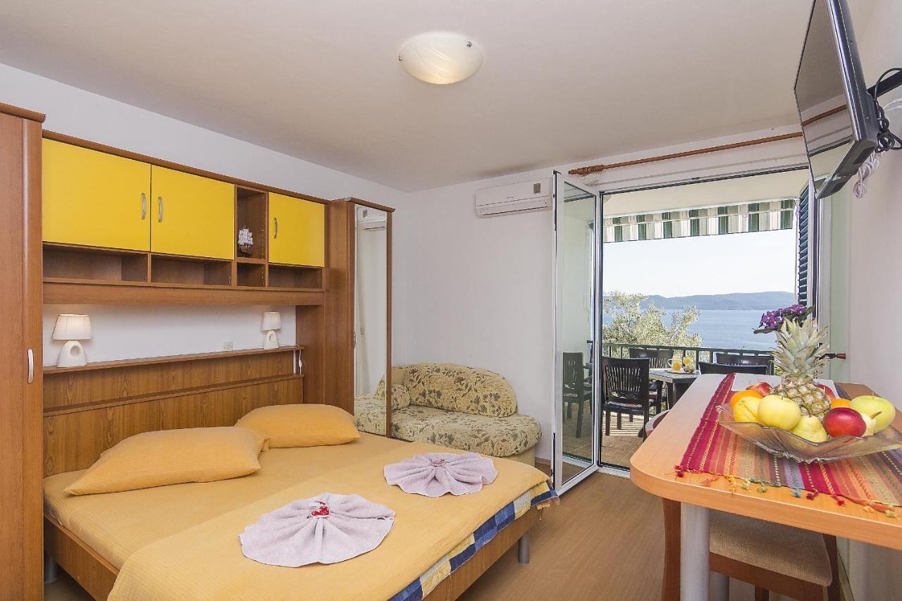 Apartments With A Parking Space Brela, Makarska - 11687 외부 사진