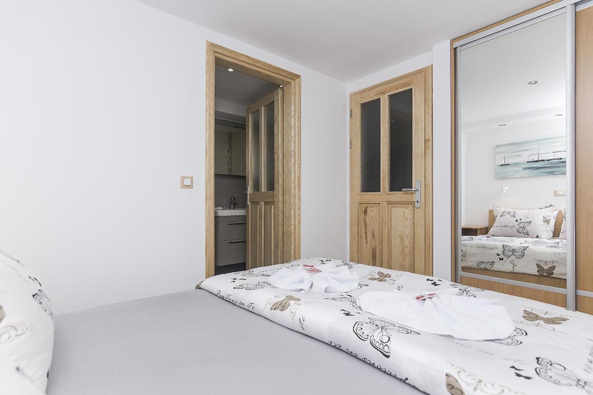 Apartments With A Parking Space Brela, Makarska - 11687 객실 사진